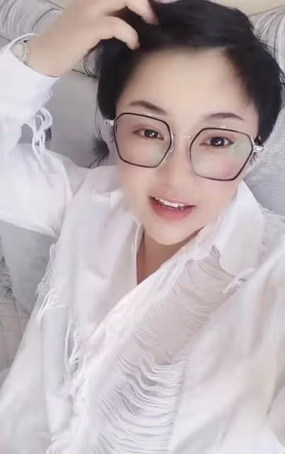 趙本山徒弟胖丫疑離婚!獨帶娃回娘家過年,出獄後和楊樹林少同框