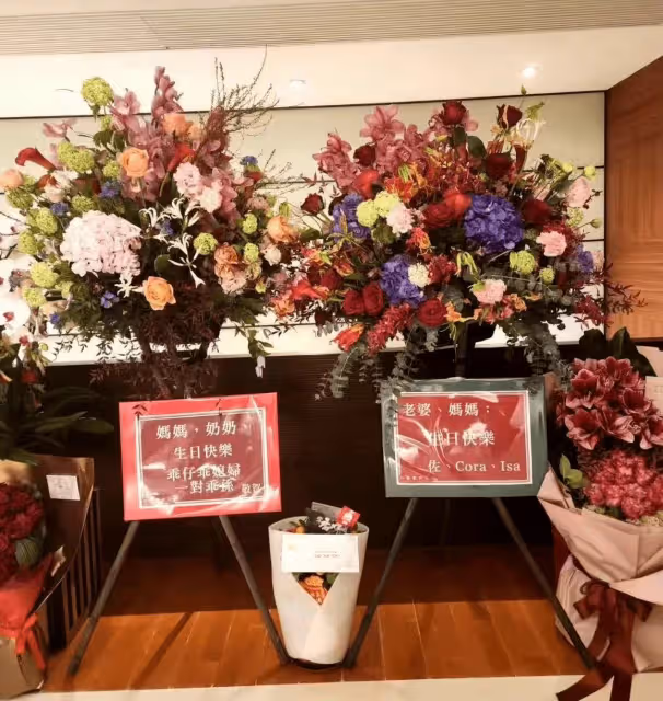 向佐一家全家福曝光!主動摟肩郭碧婷太幸福,女方狀態回春顏值高