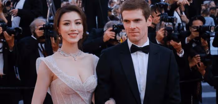 離婚7年，劉翔並無太大變化，葛天就像開了外掛，性感身姿搶鏡