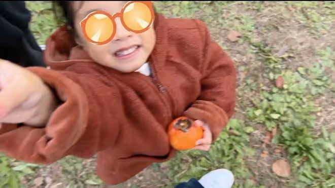 張子萱曬全家福為3歲小女兒慶生，陳赫對妻子撒嬌，對其稱呼好甜