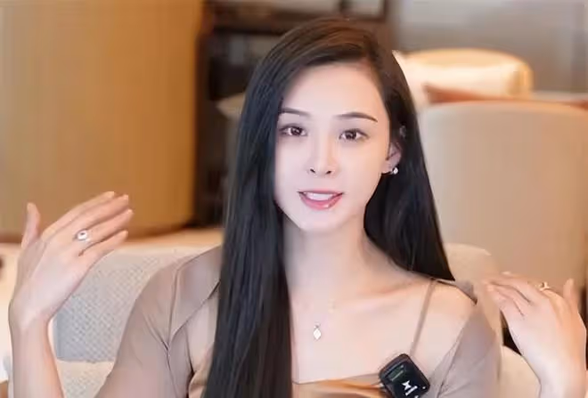 張穎穎發文怒懟張蘭，自曝和汪小菲已分手，秒刪動態後被罵心機
