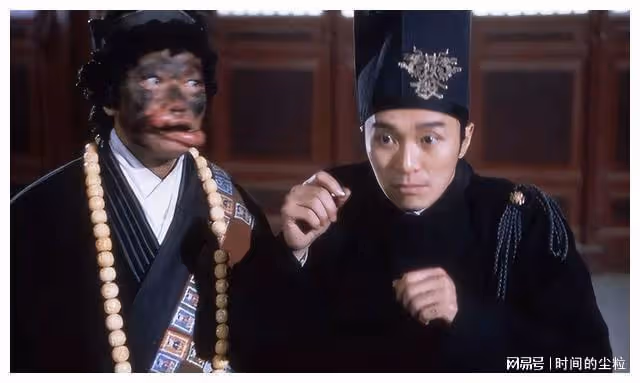 周星馳:遭向華強打壓,被評委嘲諷,用影帝獎盃打臉整個香港電影