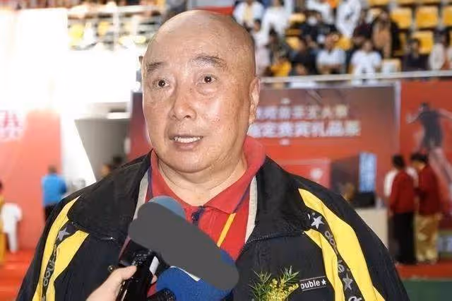 李連杰《少林寺》恩師于海因新冠去世，病危前摔了一跤，網友悼念