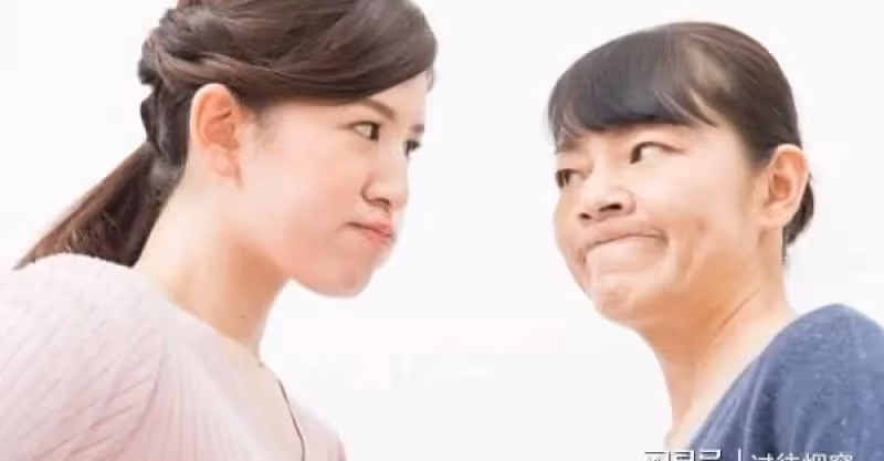 「憑啥把我娘家送的東西，送給你女兒」，婆婆：外人就是外人