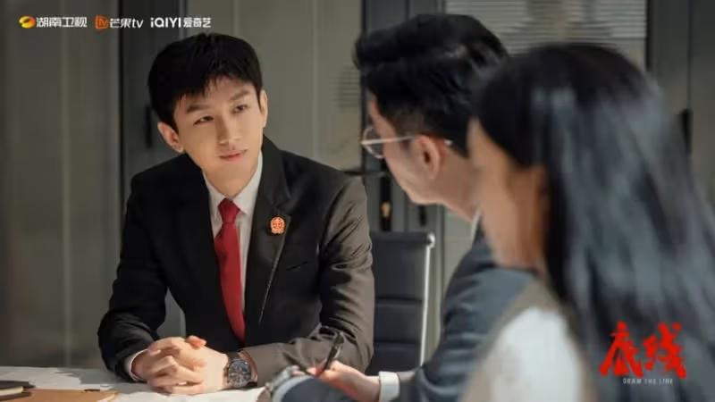 陸劇10位男星「制服殺」!肖戰軍裝帥炸,楊洋、王凱禁慾,王鶴棣空少制服全校公認的帥