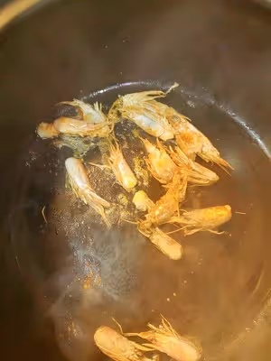 裙帶菜墨魚丸（蝦丸）豆腐湯