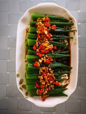 涼拌秋葵金針菇