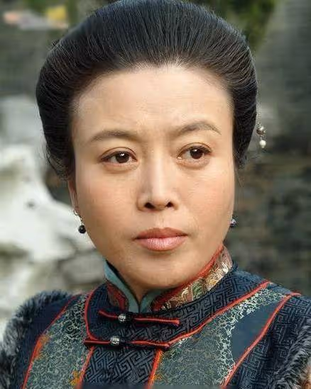丁嘉麗：曾婚內不忠誠後被原諒？丈夫的「報復」終於來了，網友：狠