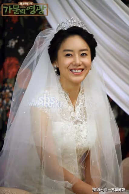 尹晶喜近照美艷動人 出演愛在何方李子京走紅 曾是韓國小姐第三名