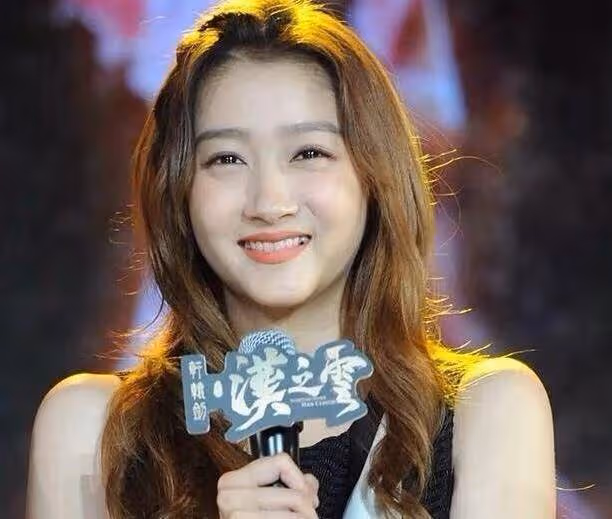明星長胖了也是慘不忍睹，看過明星發胖的樣子後，你還敢多吃嗎？