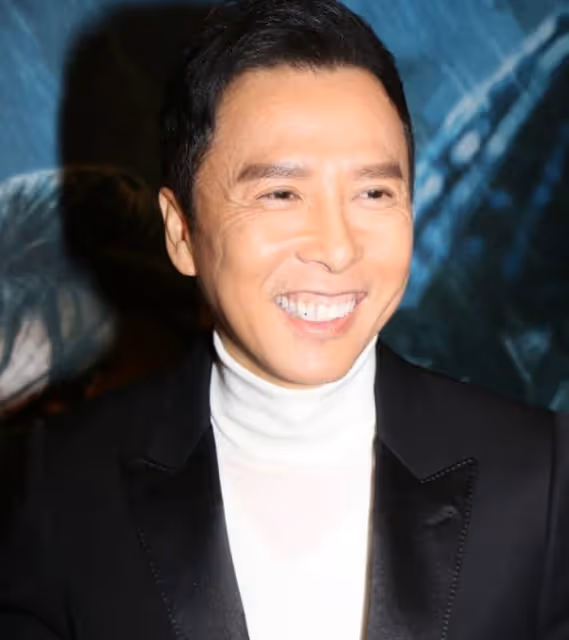 甄子丹版《天龍八部》首映!港圈大佬雲集,汪圓圓百億公婆罕露面