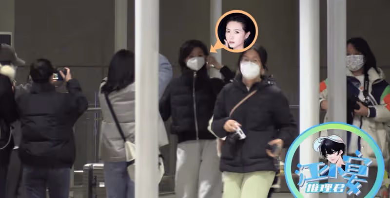 萬茜一家三口近況曝光！與丈夫當街擁抱秀恩愛，小女兒乖巧可愛