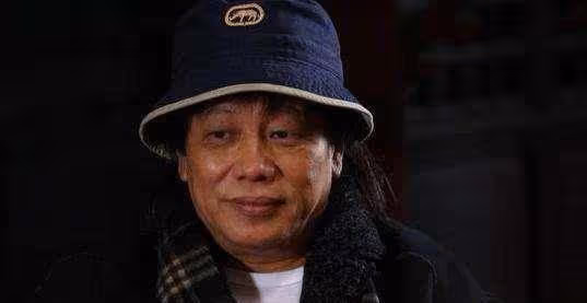 梁小龍：曾是最火《陳真》，前妻被潑硫酸，一句話被「封殺」20年