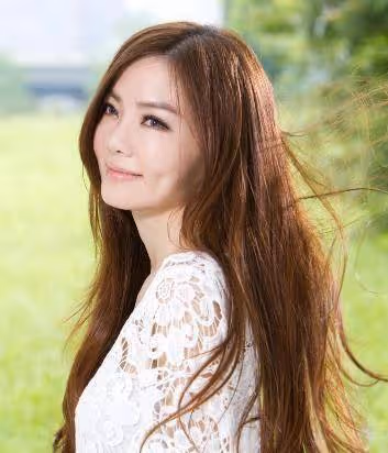 替父還債2億，被父爆料未婚生子，星途隕落，謝金燕的無奈與哀愁
