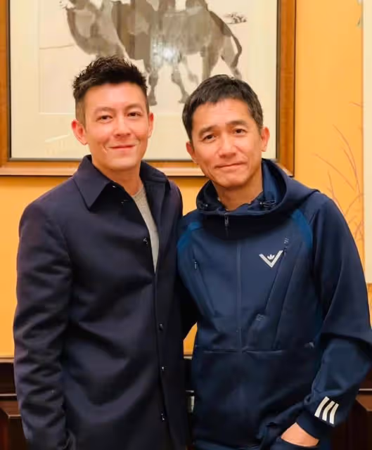 劉嘉玲分享自己和陳冠希、梁朝偉合照，網友感嘆：兩大金剛護體了