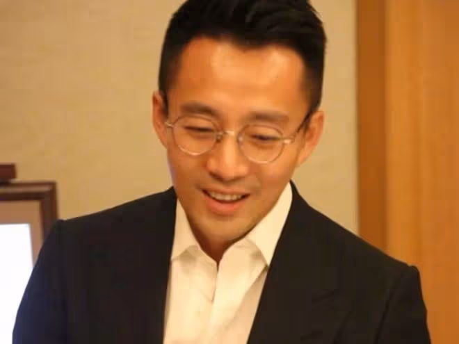 汪小菲：是個傳統的男人，多次在聊天中提出，讓張穎穎幫他生孩子