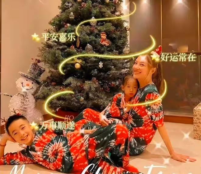 陳小春曬兒子近照,長發扎小辮子模樣可愛,真兒子養成軟妹引熱議