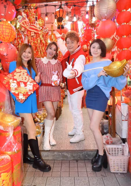 告別歌壇多年,台語女星正式宣告復出當翁立友師妹,自爆被小7歲圈內人劈腿,堅持不婚主義