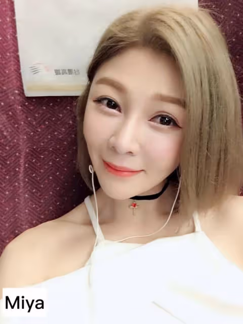 告別歌壇多年,台語女星正式宣告復出當翁立友師妹,自爆被小7歲圈內人劈腿,堅持不婚主義