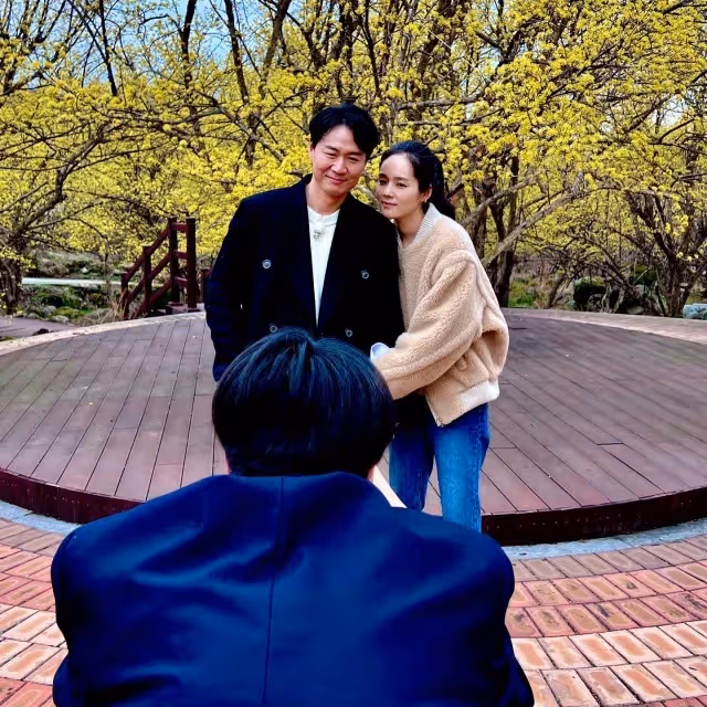 被視娛樂圈模範夫妻!國民女神23歲早婚退圈「恩愛18年」 親揭「沒有那麼美好」:下輩子不想結婚
