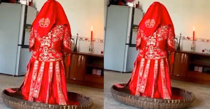 一進門就罰坐，新娘不穿鞋坐筐裡5小時腳不能沾地，婆家稱等待良辰吉時，內幕曝光引爭議