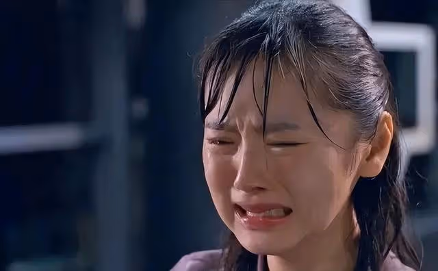 超期待!TVB上位小花獲公司簽做歌手,蘿莉外表下有顆搖滾的心