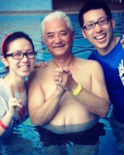 鄧紫棋透露外公去世,發文追憶往事,何超蓮富三代男友等留言安慰