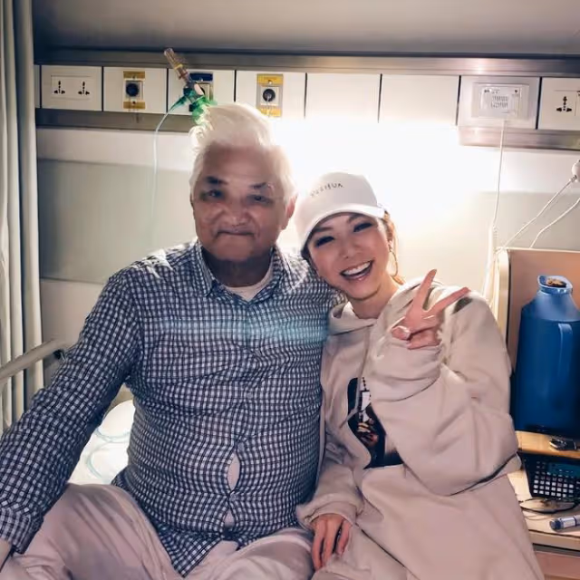 鄧紫棋透露外公去世,發文追憶往事,何超蓮富三代男友等留言安慰