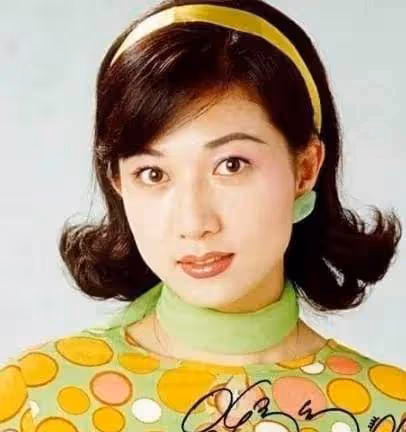 吳綺莉:春節一個人帶貨不提及女兒,滿屏尷尬卻說不後悔走過的路