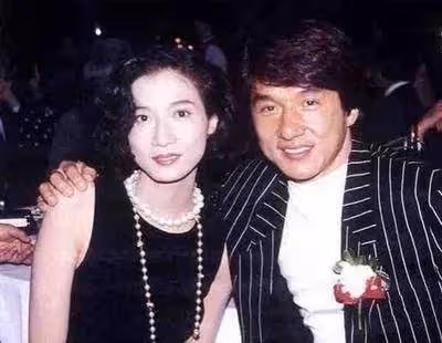 吳綺莉:春節一個人帶貨不提及女兒,滿屏尷尬卻說不後悔走過的路