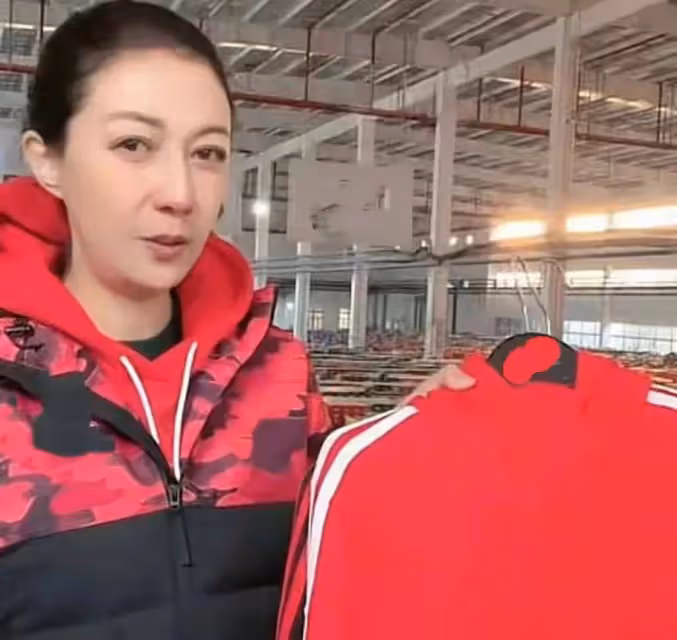 吳綺莉:春節一個人帶貨不提及女兒,滿屏尷尬卻說不後悔走過的路