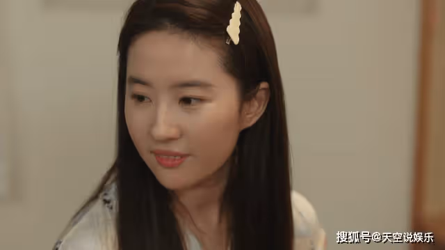 《去有風的地方》演技到位，容貌依舊，劉亦菲的仙卻毀在了牛仔褲上