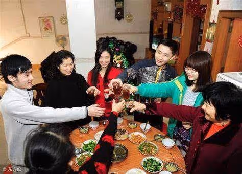 婆婆開家庭會議訓斥兒媳，讓兒媳懂規矩，沒想到兒媳當場離婚