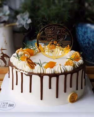 巧克力淋面生日蛋糕
