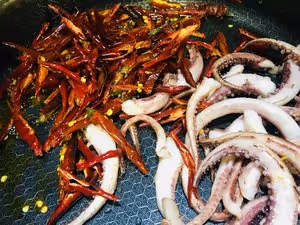 超下酒的魷魚須！（步驟巨詳細）