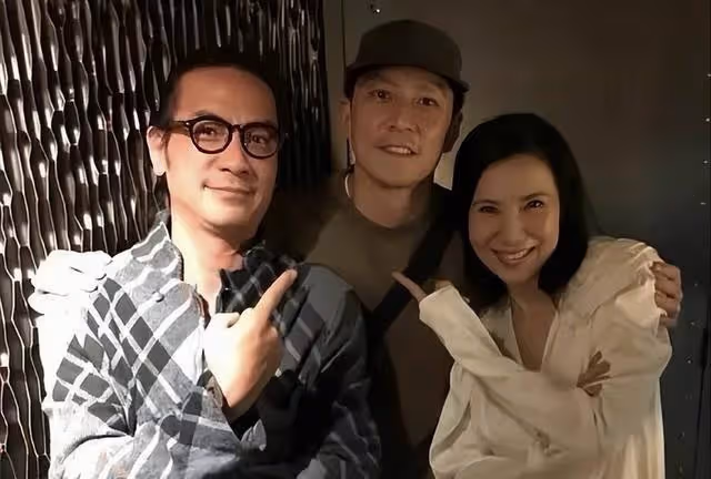 知名港星風韻猶存！因醜聞事業盡毀，與男友戀愛多年無結婚計劃
