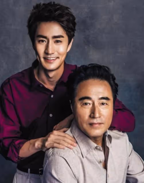 楊玏有多牛:楊立新之子,如今事業有成抱得美人王玉雯