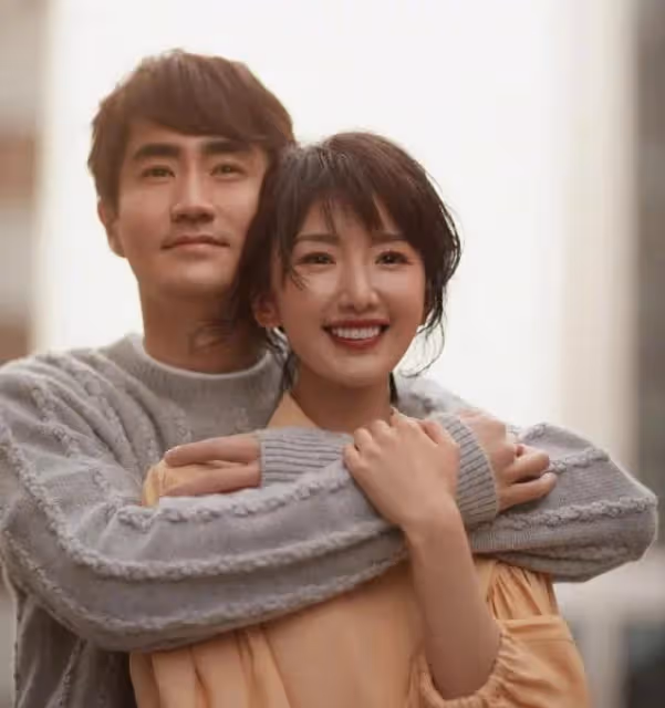 楊玏有多牛:楊立新之子,如今事業有成抱得美人王玉雯