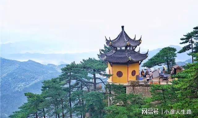 九華山天台攬勝:煙波縹緲,青山如黛