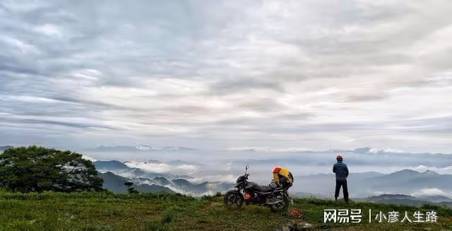 山東小伙摩旅進藏!在4000米海拔露營!沒想到一晚上摩托凍成冰雕