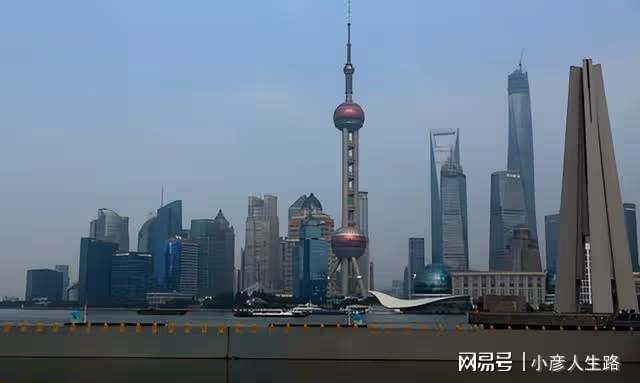 上海居民樓最薄處僅20厘米!紙片樓內部什麼樣?居然還能住人