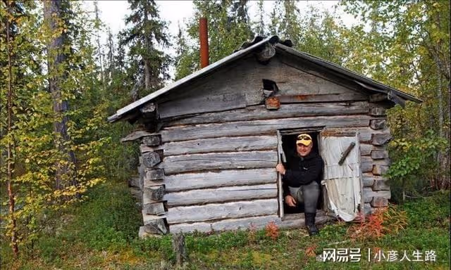 俄羅斯公路邊上的小木屋不能隨便亂進?當心進去後就出不來
