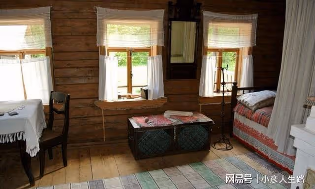俄羅斯公路邊上的小木屋不能隨便亂進？當心進去後就出不來