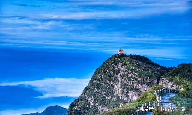 四川一5A景區，門票售250元卻依舊虧損，現如今僅靠賣茶葉來補貼