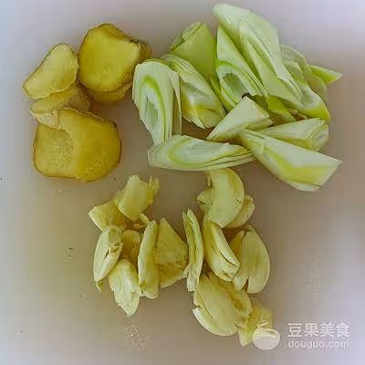 麻辣龍蝦尾的做法