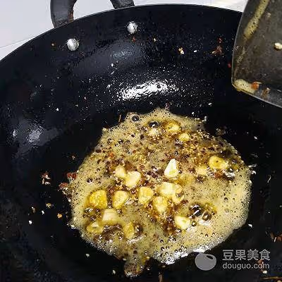 麻辣粉絲包菜的做法