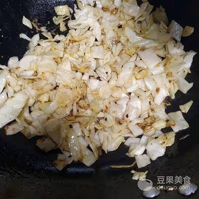 麻辣粉絲包菜的做法