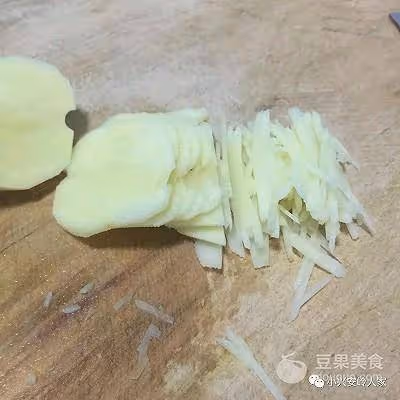 香辣土豆絲•酸甜香辣燒烤店版