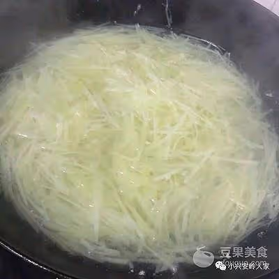 香辣土豆絲•酸甜香辣燒烤店版