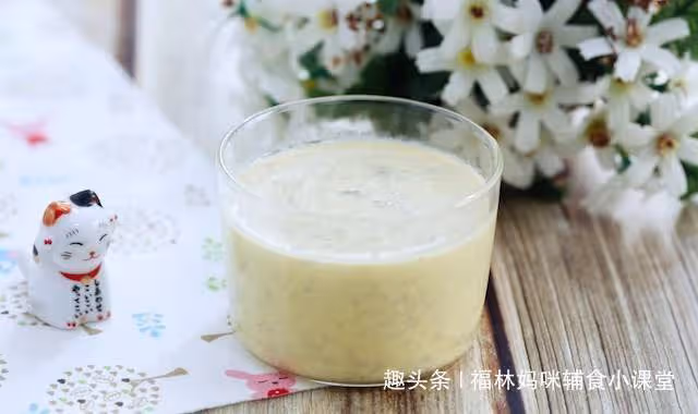 香蕉蛋黃布丁，一口補能量，兩口防便秘，一款爽滑甜膩的果味布丁